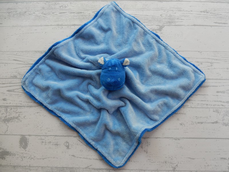 Natalis Agis Zorgverzekering knuffeldoek velours blauw Nijlpaard