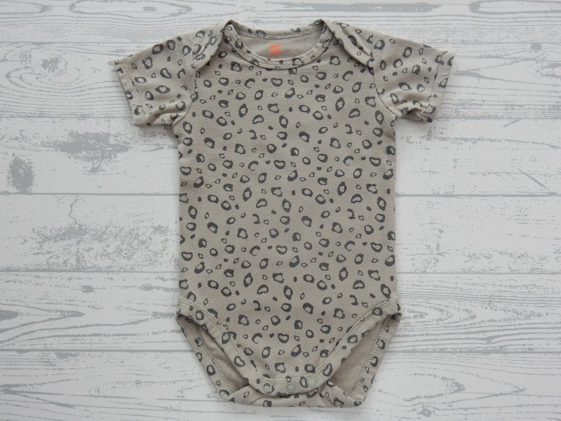 Hema romper korte mouw groen animal print