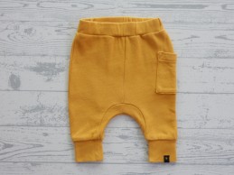 Sweet Petit Prenatal newborn broek oker geel maat 50