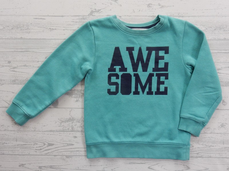 H&M sweater groen zwart Awesome maat 110-116