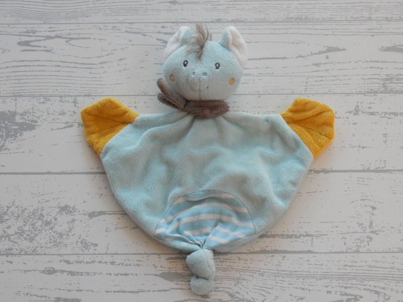 Milette Baby Care knuffeldoek velours blauw grijs bat vleermuis