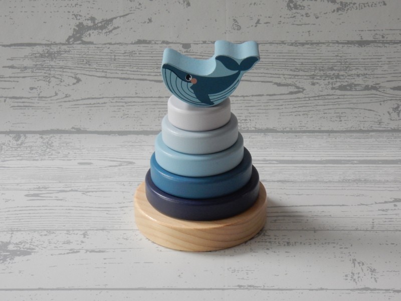 Playing Kids houten stapeltoren blauw